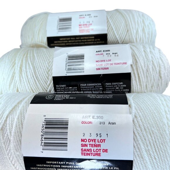 Red Heart Super Saver Yarn Aran 8 oz No Dye Lot of 3 Knit Craft New Old Stock - Picture 2 of 3